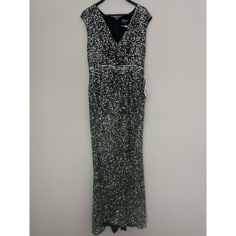 Mac Duggal Green Silver Sequined V-Neck Cap Sleeves Evening Gown Size 10